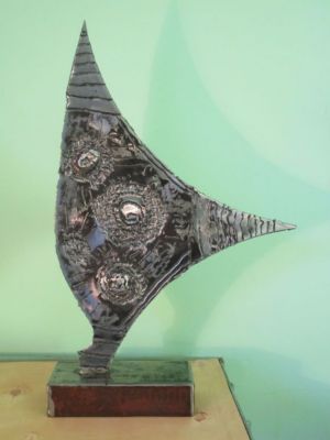 sculpture fer   environ    50 cm x 50 cm